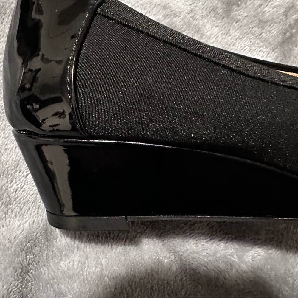 Kelly & Katie Black Wedge Pumps - Picture 7 of 8